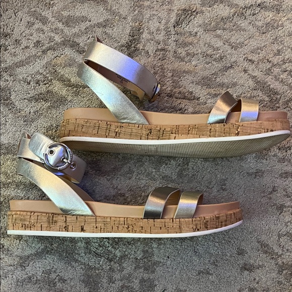 Marc Fisher Metallic and Beige Sandals - Picture 3 of 5